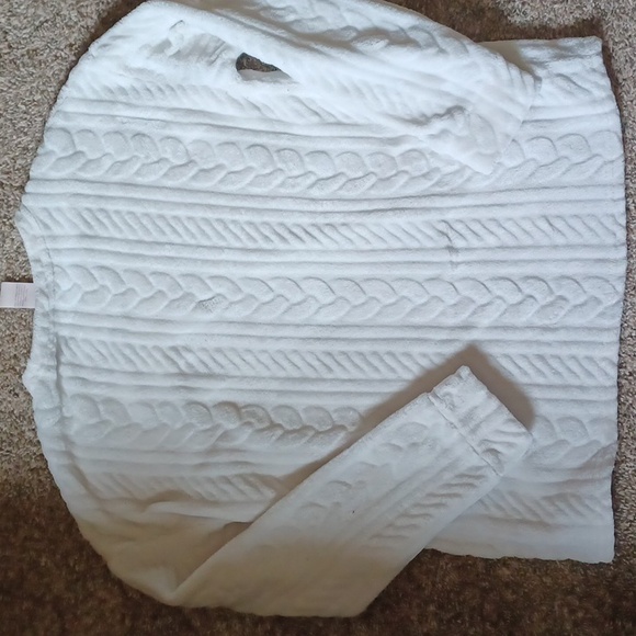 Secret Treasures Baby It's Cold 🥶 Outside PJ Top Med 8-10 &  PJ Pants M 8-10 - Picture 5 of 9